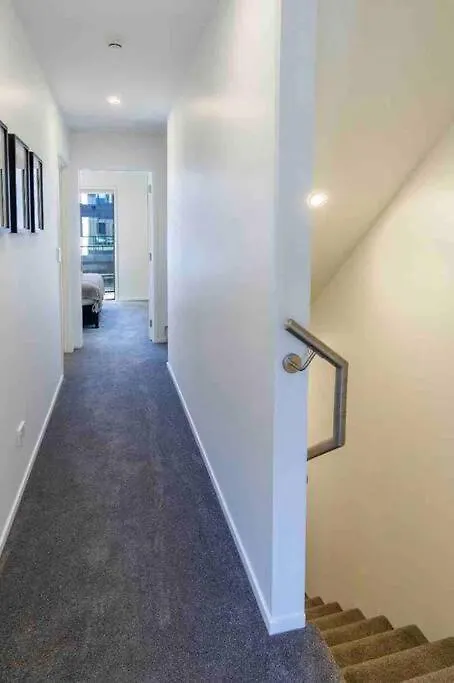 4 Minutes Walk To Riverside Market!4Bed 4 Bath Christchurch Apartment